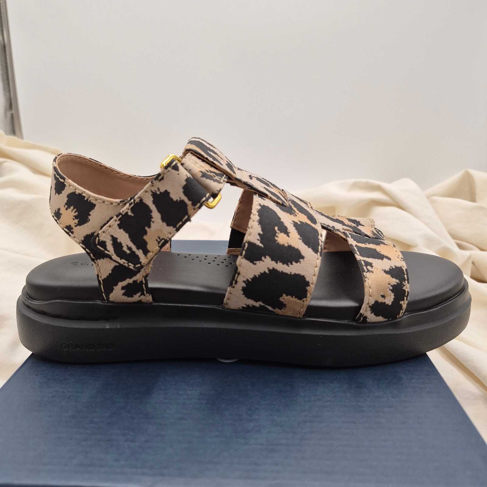 New Cole Haan Women's Grandpro Rally Fisherman Sandal Leopard Print Women Sz 7.5